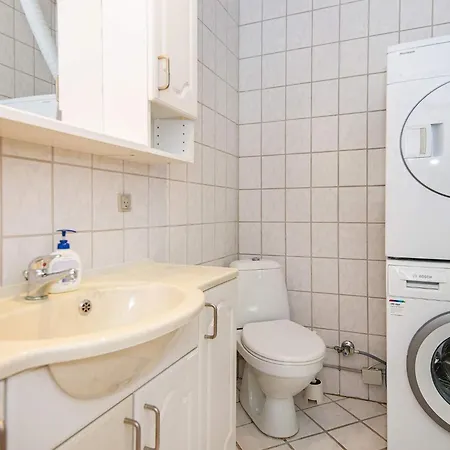 8 Person In Borkop-by Traum 宝可波