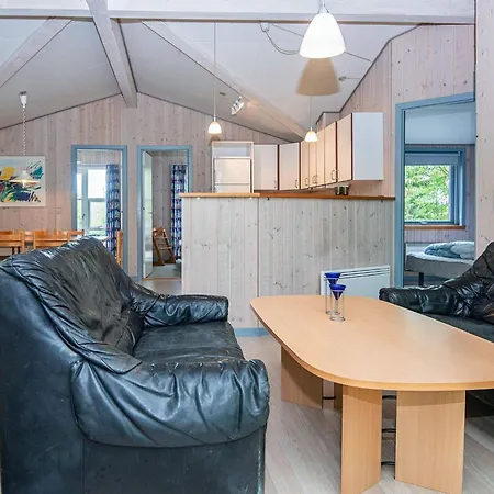 8 Person In Borkop-by Traum