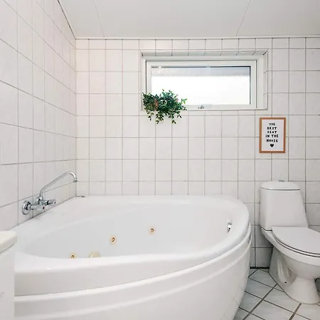 8 Person In Borkop-by Traum ボルコップ