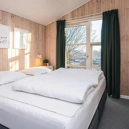 8 Person In Borkop-by Traum * ボルコップ